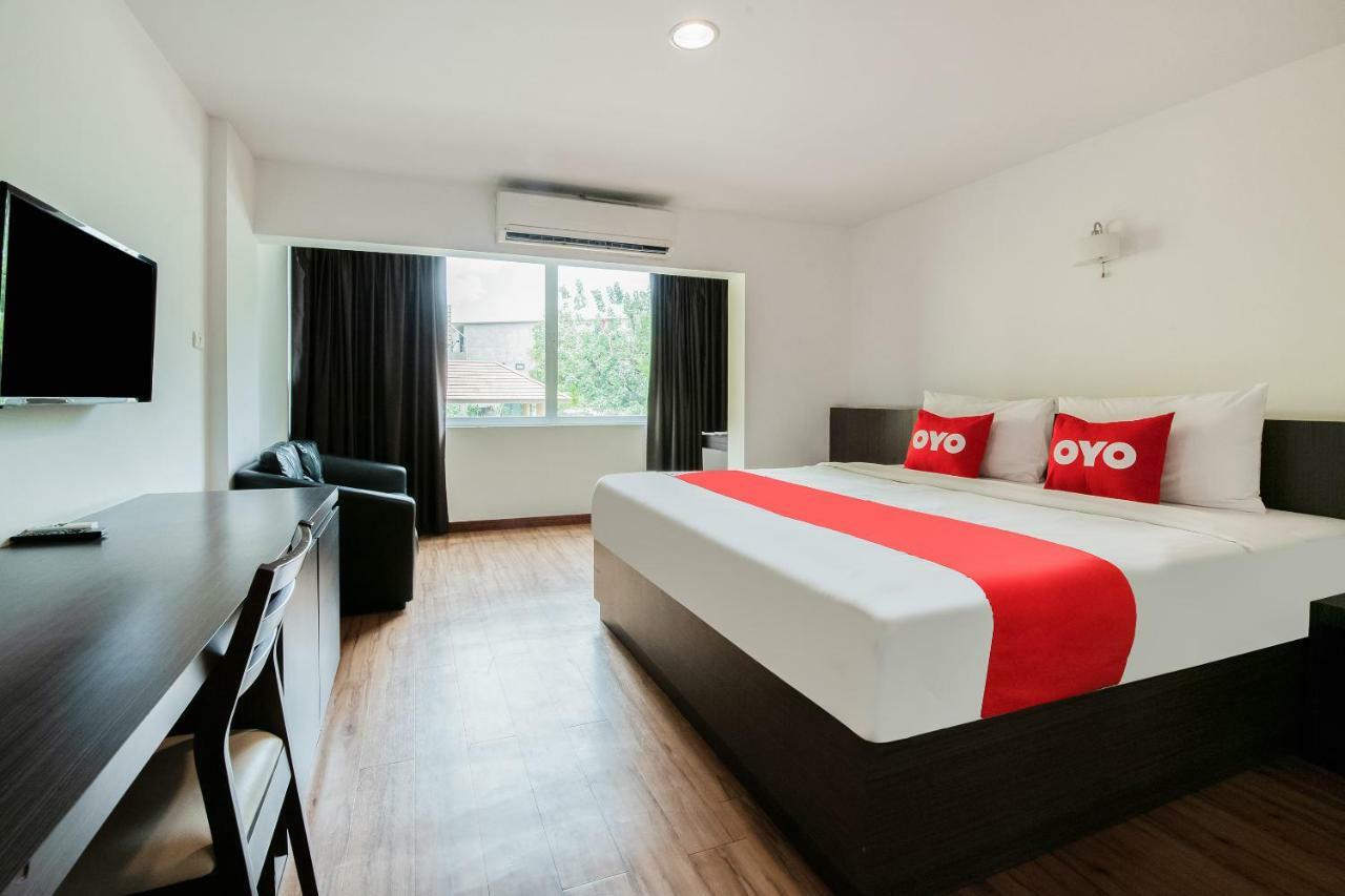 Oyo 257 Sea Paradise Hotel Саттахіп Екстер'єр фото