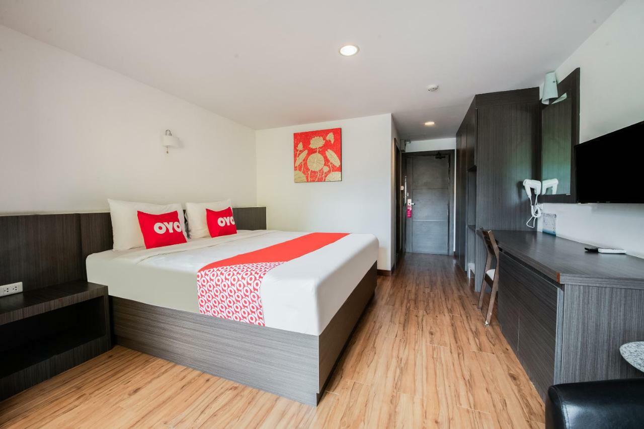 Oyo 257 Sea Paradise Hotel Саттахіп Екстер'єр фото