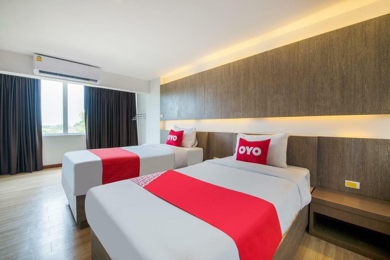 Oyo 257 Sea Paradise Hotel Саттахіп Екстер'єр фото